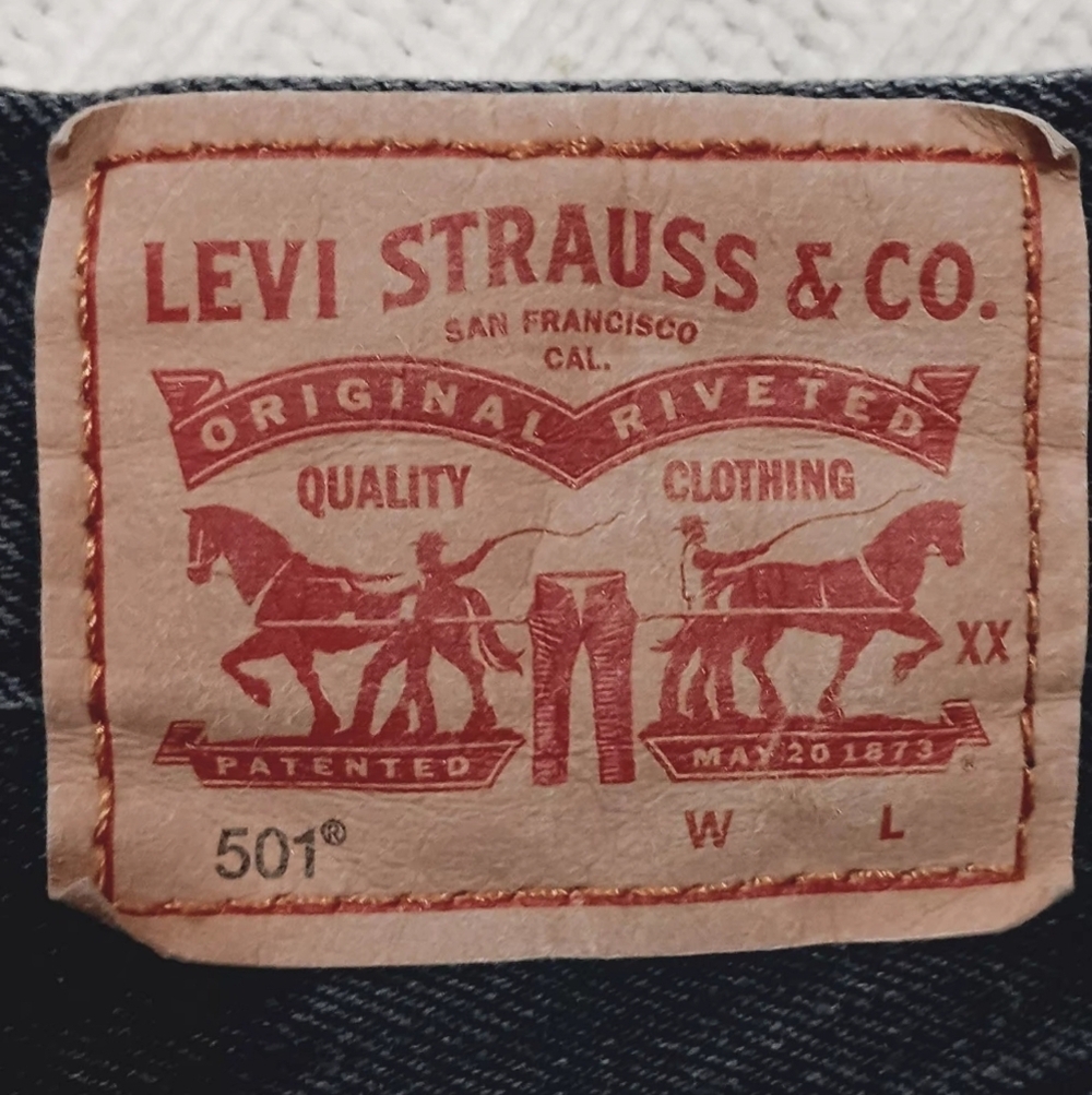Levis 501 High Rise cut off Button Fly Shorts Size L/31 - Picture 2 of 14